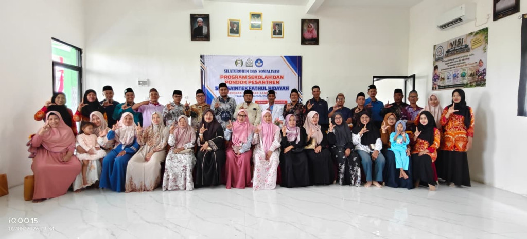 Pertemuan Wali Santri SMP Saintek Fathul Hidayah: Membangun Sinergi untuk Pendidikan dan Perkembangan Santri